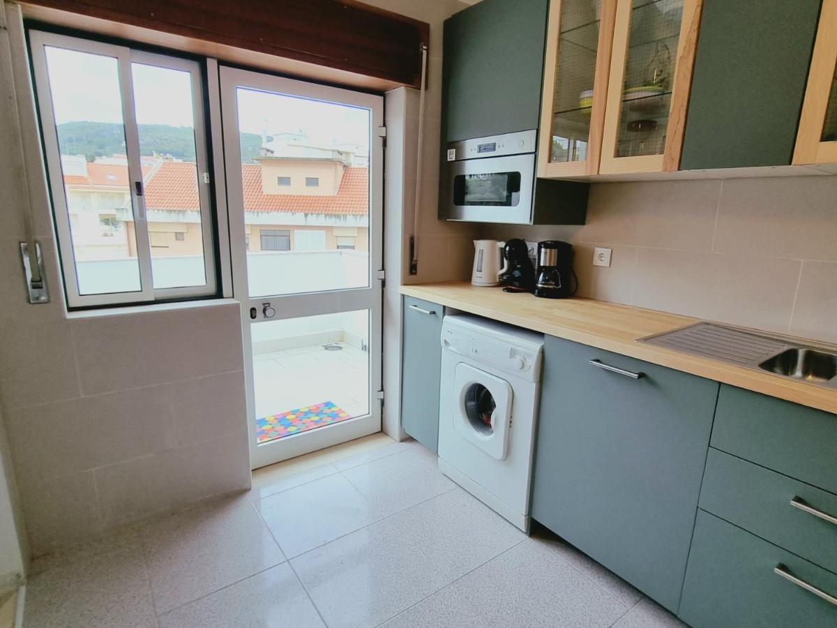 Casa Mar E Sol, New Apartment Near The Beach With Balcony Sesimbra Exterior foto